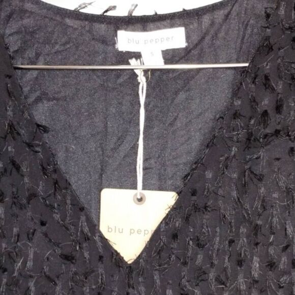 Blu Pepper Womens Sheer Top Size Small Black‎ Vneck 3/4 Sleeves Holiday Slouchy - Picture 4 of 14